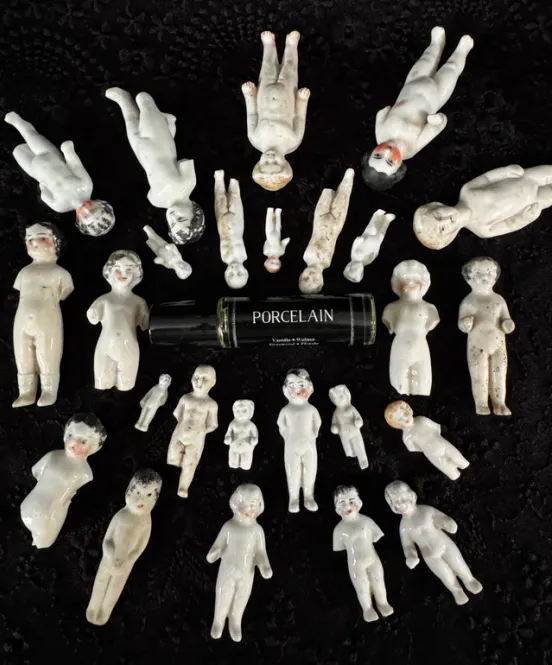 Main Image Porcelain Perfume Oil
