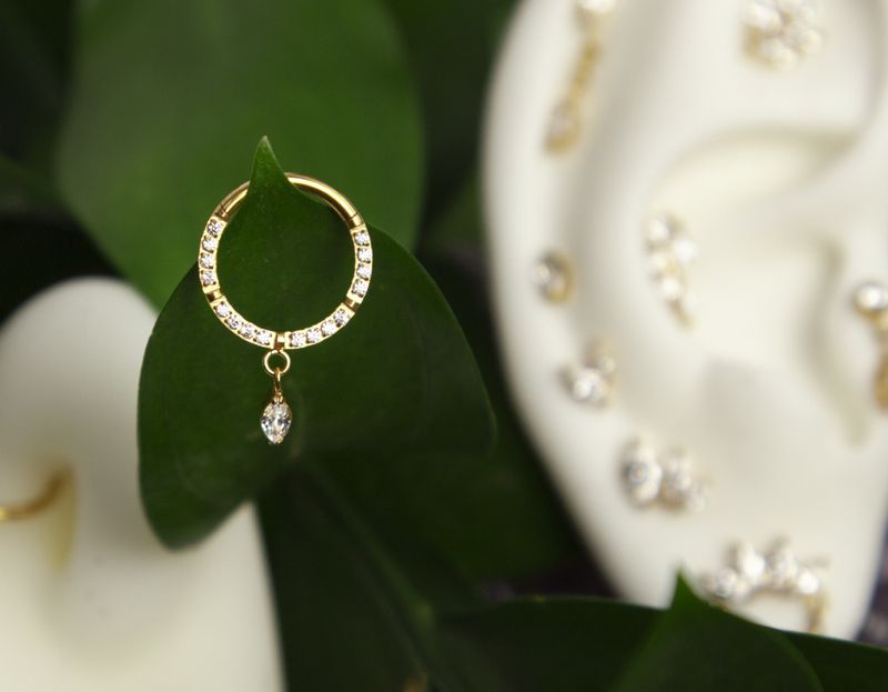 Danielle Dangle Front Facing Ring Gold Clear